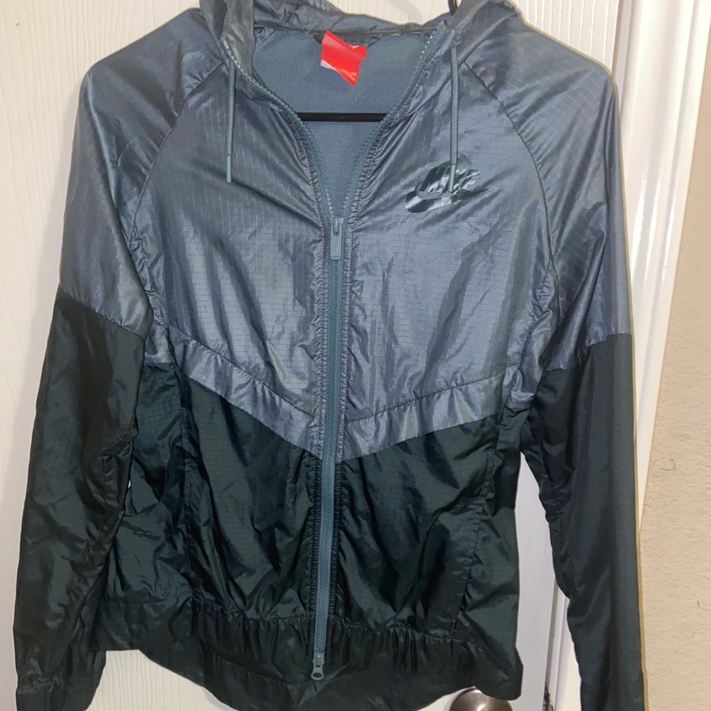 Nike windbreaker